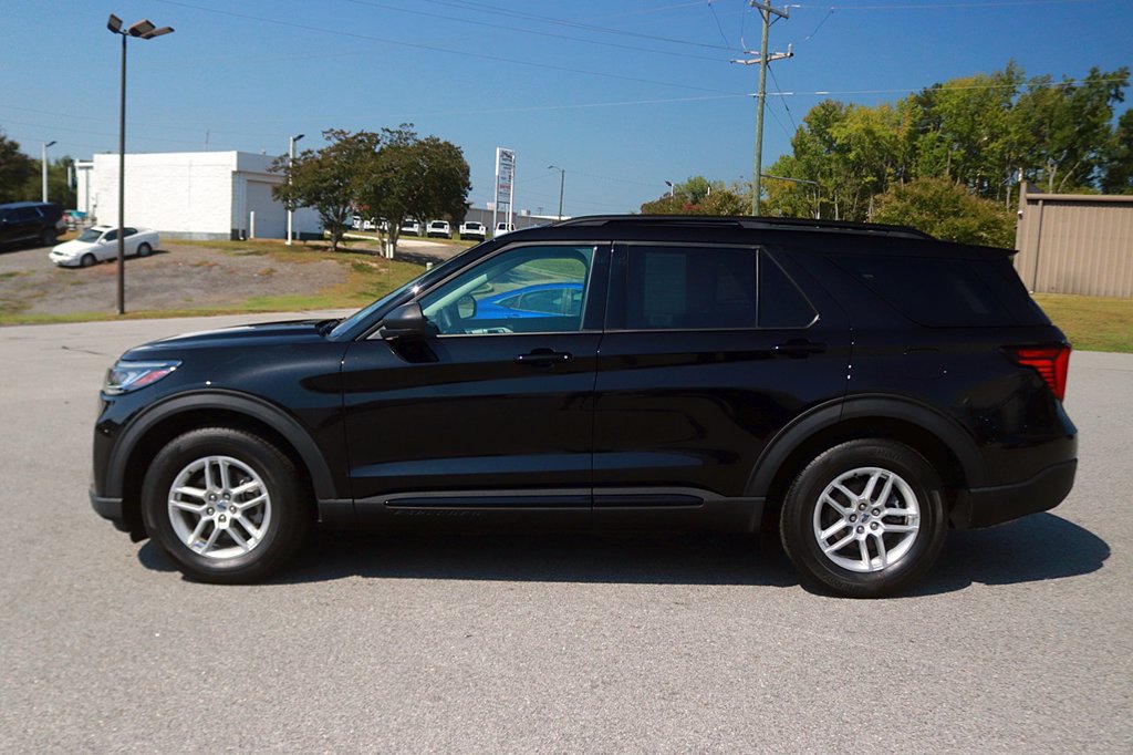 Used 2026 Ford Explorer Active RWD image 4