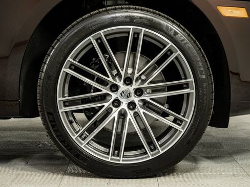 New 2026 Porsche Macan S image 40