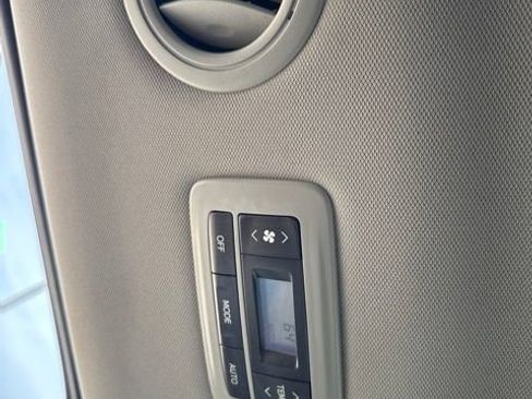Used 2019 Toyota Sienna Limited Premium FWD image 15
