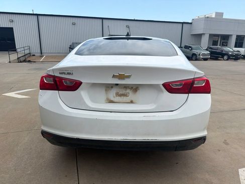 Used 2018 Chevrolet Malibu LS FWD image 4