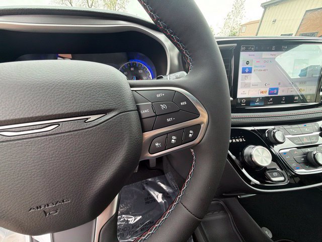 New 2027 Chrysler Pacifica Select FWD image 31