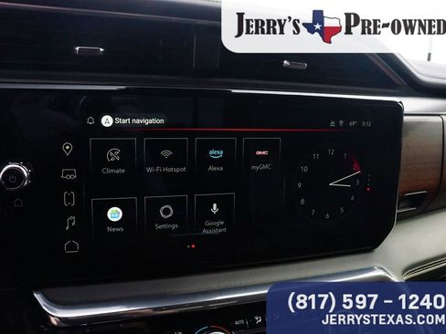 Used 2024 GMC Sierra 2500 Denali Ultimate image 12