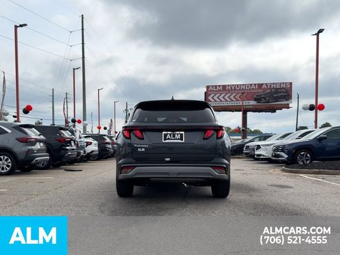 Used 2025 Hyundai Tucson SEL FWD image 12