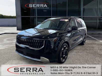 Certified 2025 Kia Carnival EX