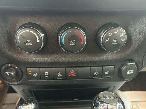 Used 2016 Jeep Wrangler Unlimited Sahara w/ Dual Top Group image 24