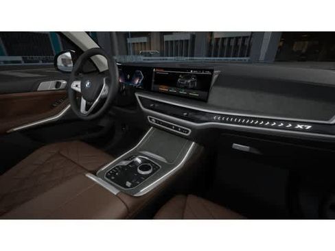 New 2026 BMW X7 xDrive40i image 14