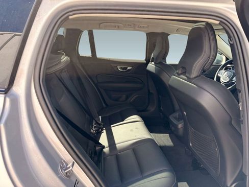 Certified 2025 Volvo V60 B5 Cross Country Plus image 24