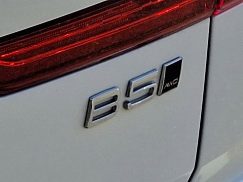 Used 2024 Volvo XC60 B5 Plus w/ Protection Package Premier image 36