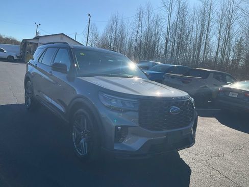 New 2026 Ford Explorer ST AWD/4WD image 3