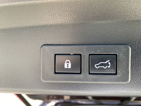 Certified 2023 Subaru Ascent Touring AWD/4WD image 38