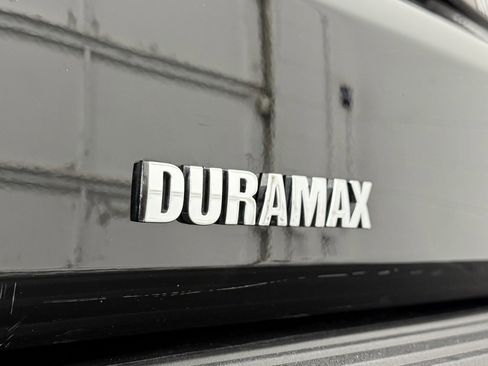 Used 2022 Chevrolet Tahoe RST w/ Luxury Package image 10