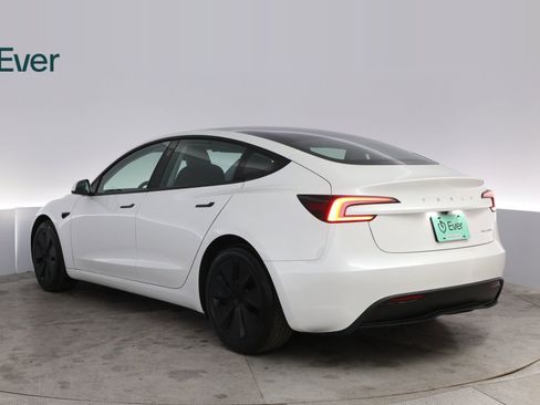 Used 2025 Tesla Model 3 Long Range AWD/4WD image 17