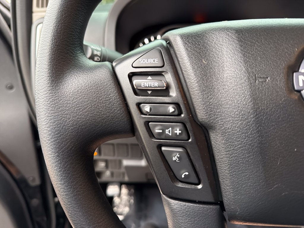 Used 2025 Nissan Frontier SV RWD image 18