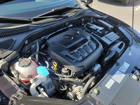 Used 2020 Volkswagen Passat 2.0T SE w/ Sunroof Package FWD image 36