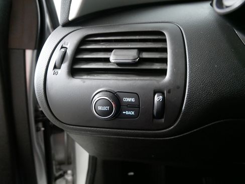 Used 2015 Chevrolet Volt w/ Enhanced Safety Package 1 FWD image 26