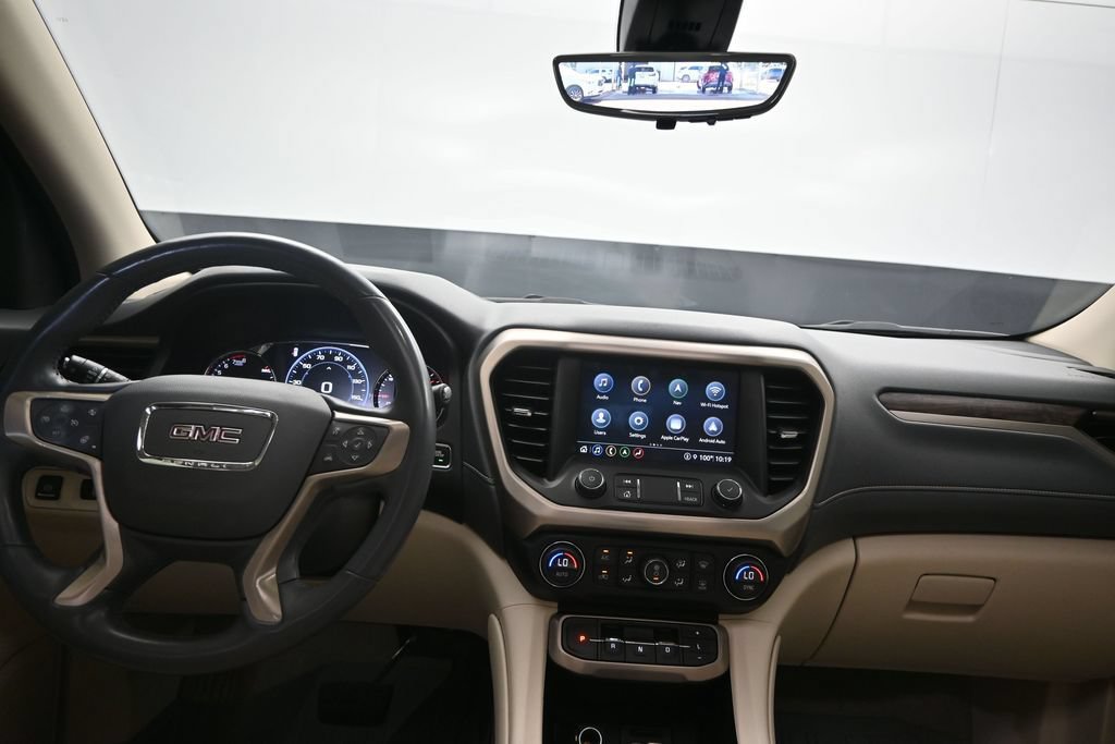 Used 2021 GMC Acadia Denali w/ Denali Technology Package FWD image 19