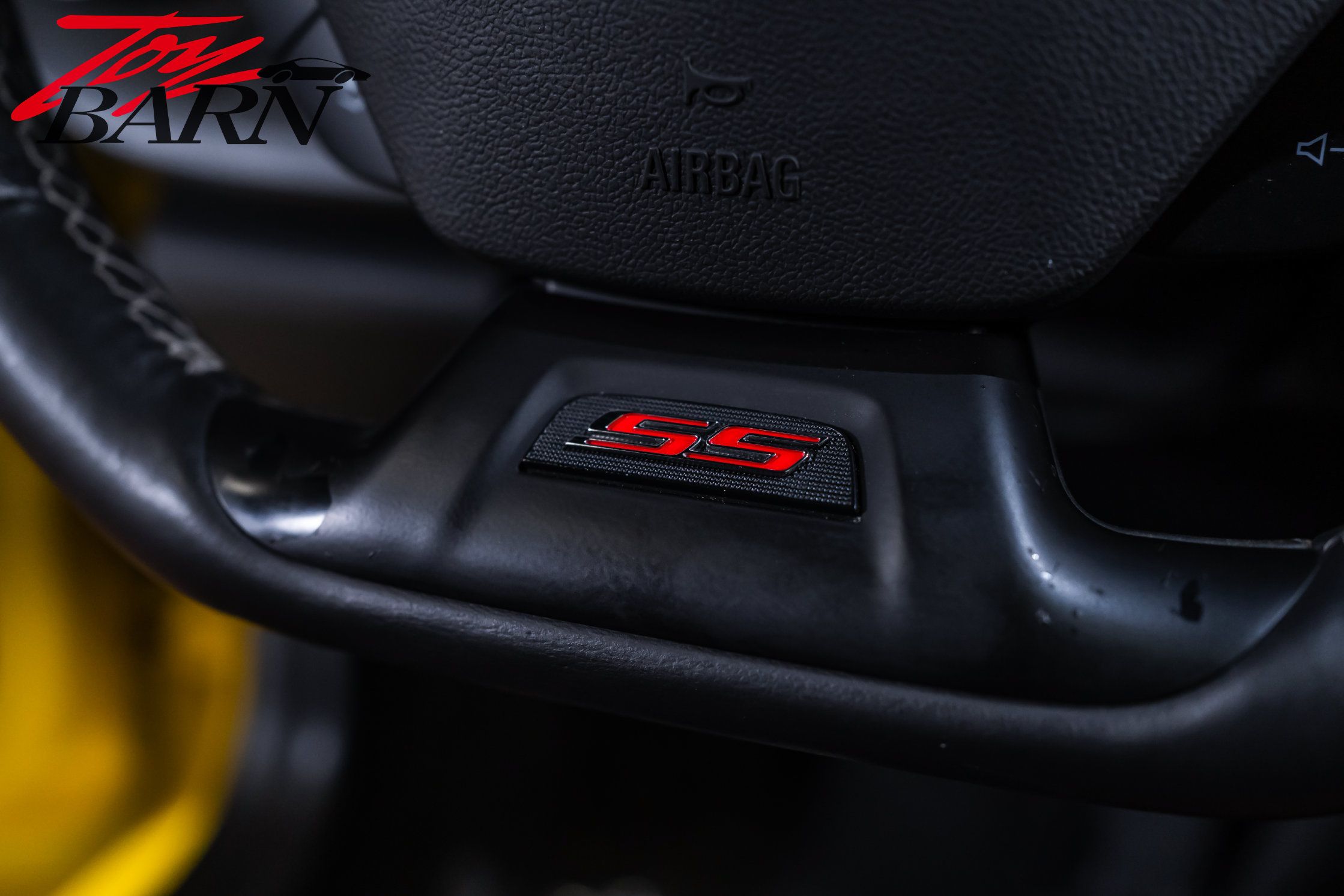 Used 2016 Chevrolet Camaro SS RWD image 32