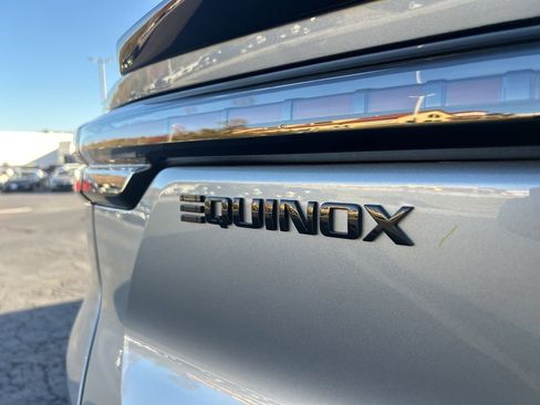 New 2026 Chevrolet Equinox EV LT w/ LPO, Blackout Package FWD image 13