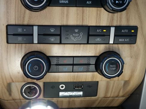 Used 2011 Ford F150 Lariat w/ Lariat Plus Pkg AWD/4WD image 21