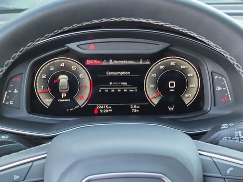 Certified 2023 Audi Q8 Premium Plus image 26