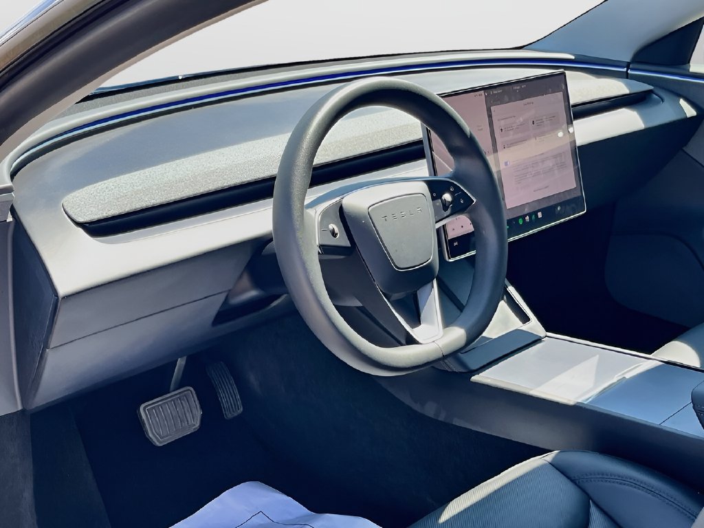 Used 2025 Tesla Model 3 Long Range RWD image 9