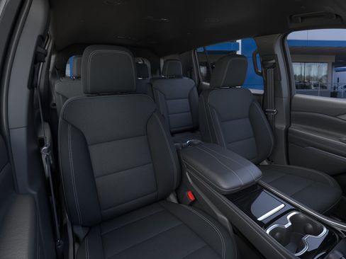 New 2027 Chevrolet Traverse LT w/ Driver Confidence Package FWD image 42