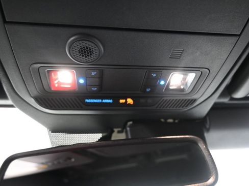 Used 2025 Ford Bronco Outer Banks image 22