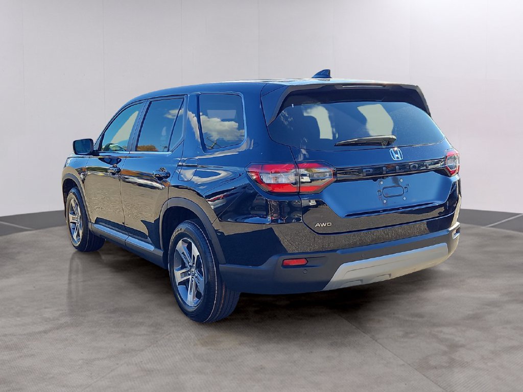 Certified 2025 Honda Pilot EX-L image 6