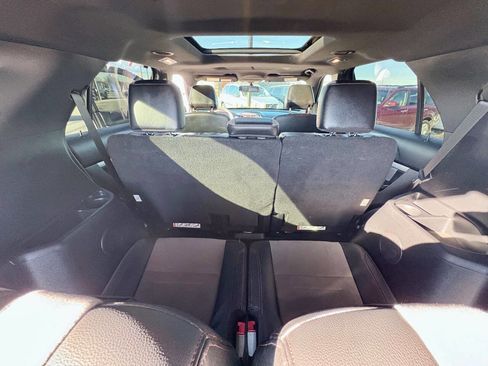 Used 2017 Ford Explorer XLT w/ Equipment Group 202A image 40