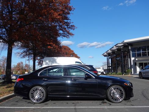 Certified 2022 Mercedes-Benz C 300 4MATIC Sedan image 4