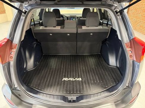 Used 2015 Toyota RAV4 LE FWD image 29