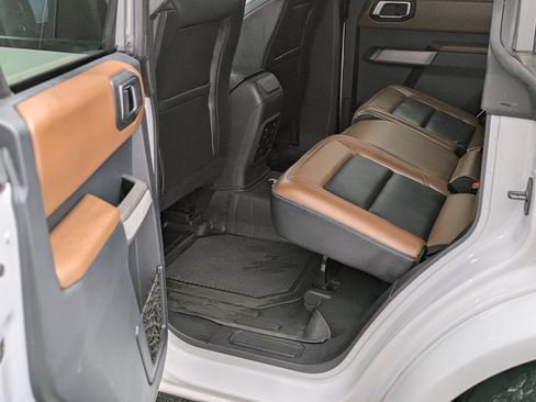 Used 2023 Ford Bronco Outer Banks image 29