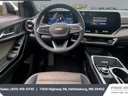 New 2026 Chevrolet Equinox LT w/ Convenience Package II FWD image 5