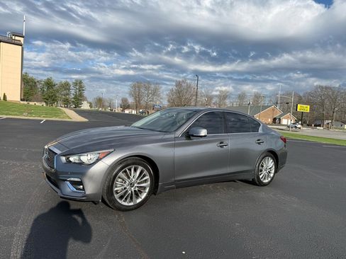 Used 2018 INFINITI Q50 Sport w/ Cargo Package (L95) image 4