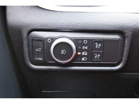 Used 2022 Ford Explorer XLT w/ Equipment Group 202A RWD image 23