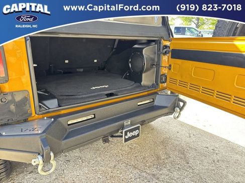 Used 2014 Jeep Wrangler Unlimited Sahara w/ Max Tow Package image 17