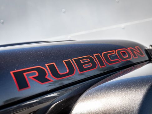 Used 2021 Jeep Wrangler Unlimited Rubicon AWD/4WD image 12