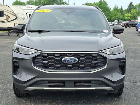 Used 2025 Ford Escape ST-Line FWD image 28