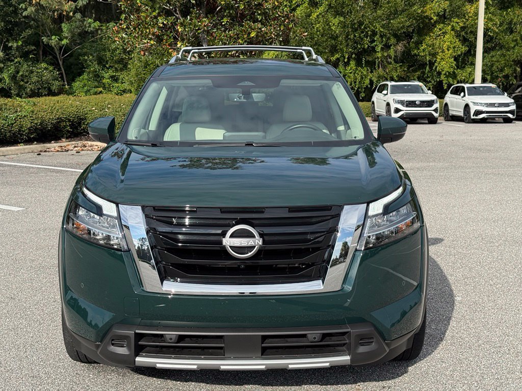 Used 2024 Nissan Pathfinder SL w/ SL Premium Package FWD image 8