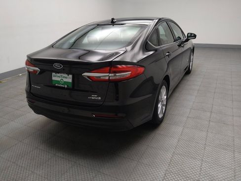 Used 2019 Ford Fusion SE image 9