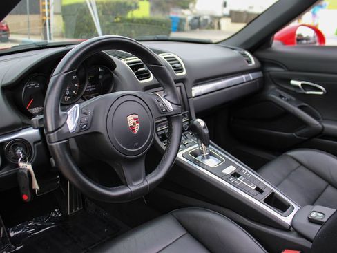 Used 2013 Porsche Boxster image 18