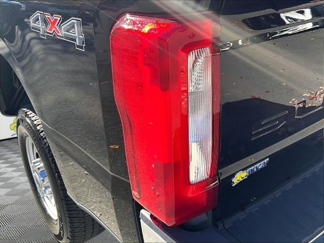 Used 2025 Ford F250 XL w/ XL Chrome Package AWD/4WD image 32