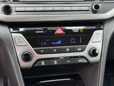 Used 2017 Hyundai Elantra Value Edition FWD image 27