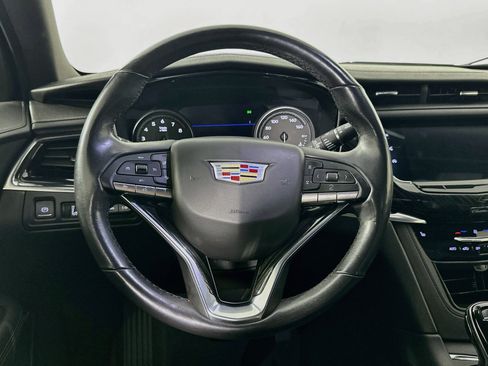 Used 2020 Cadillac XT6 Premium Luxury AWD/4WD image 18