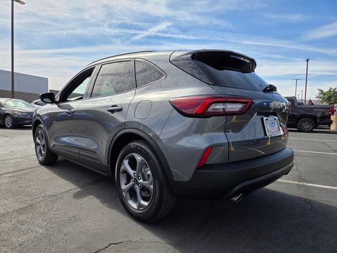 Certified 2025 Ford Escape ST-Line FWD image 4