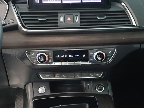 Used 2023 Audi Q5 2.0T Premium Plus w/ Premium Plus Package image 20