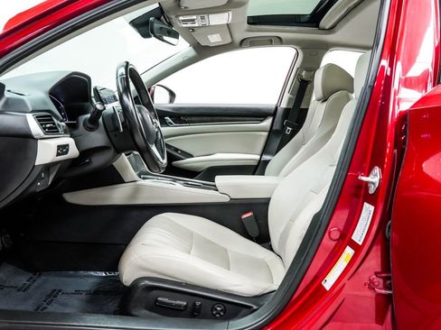 Used 2021 Honda Accord Touring image 16