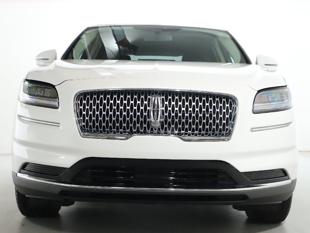 Used 2022 Lincoln Nautilus FWD image 7