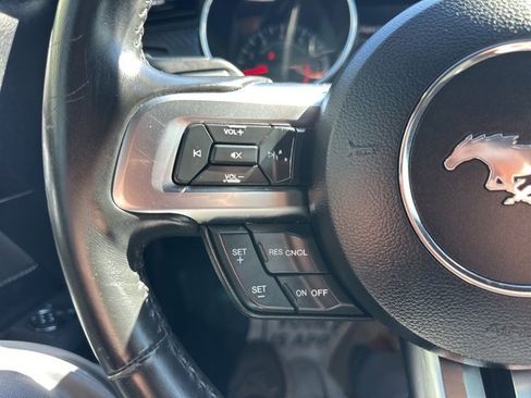 Used 2018 Ford Mustang Coupe image 19