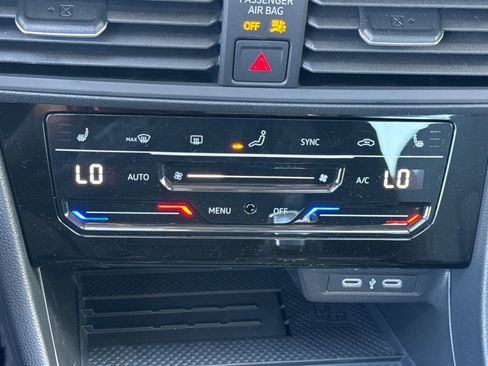 New 2025 Volkswagen Jetta SE image 17